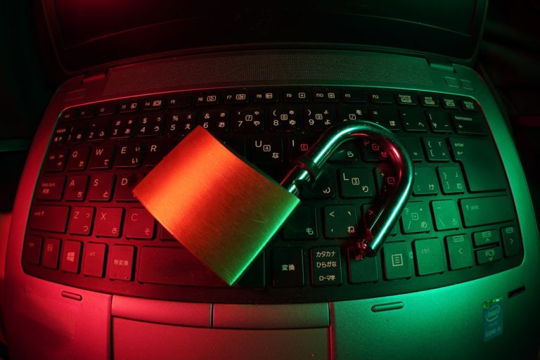 Securing Your Belongings: The Benefits of Using Lock and Lock